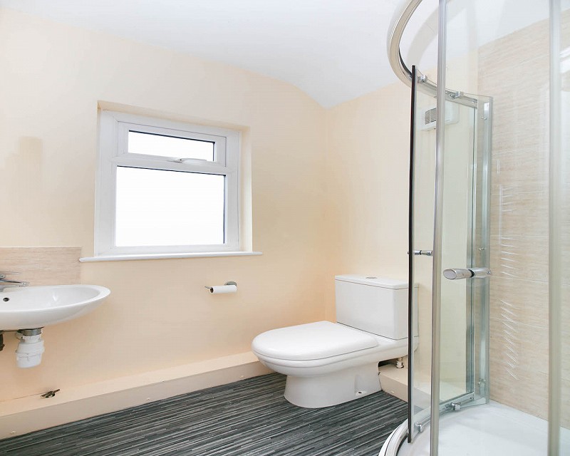 Simonside Showerroom